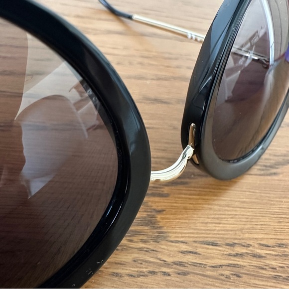 CHANEL CC 5398 Butterfly Round Black Gold Metal Sunglasses Women ITALY main image 15